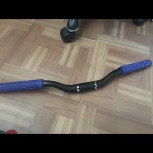 Tribe riser vans grip